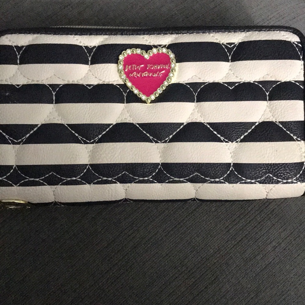 Betsey Johnson wallet